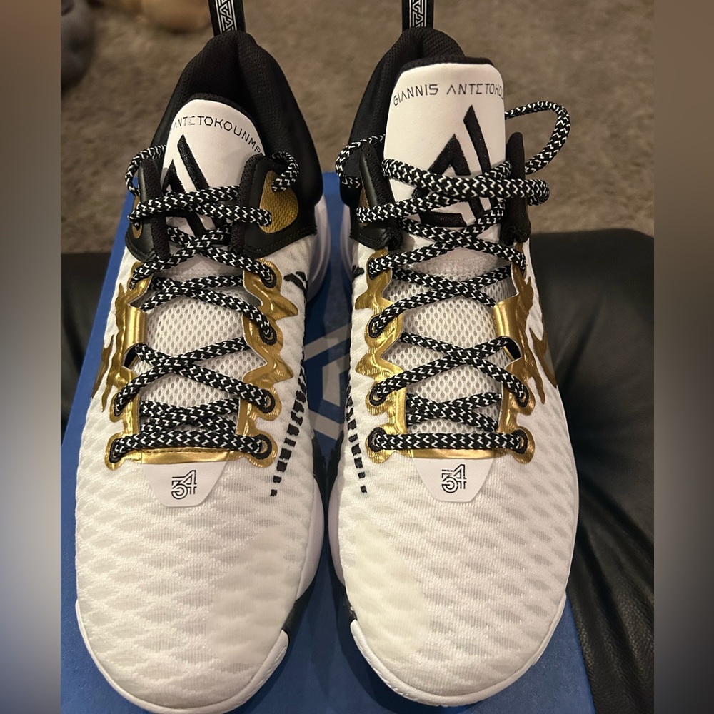 Giannis Immortality— size 9.5 Brand New! Never worn with new box